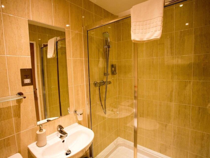 Bath House Hotel Чард Екстер'єр фото